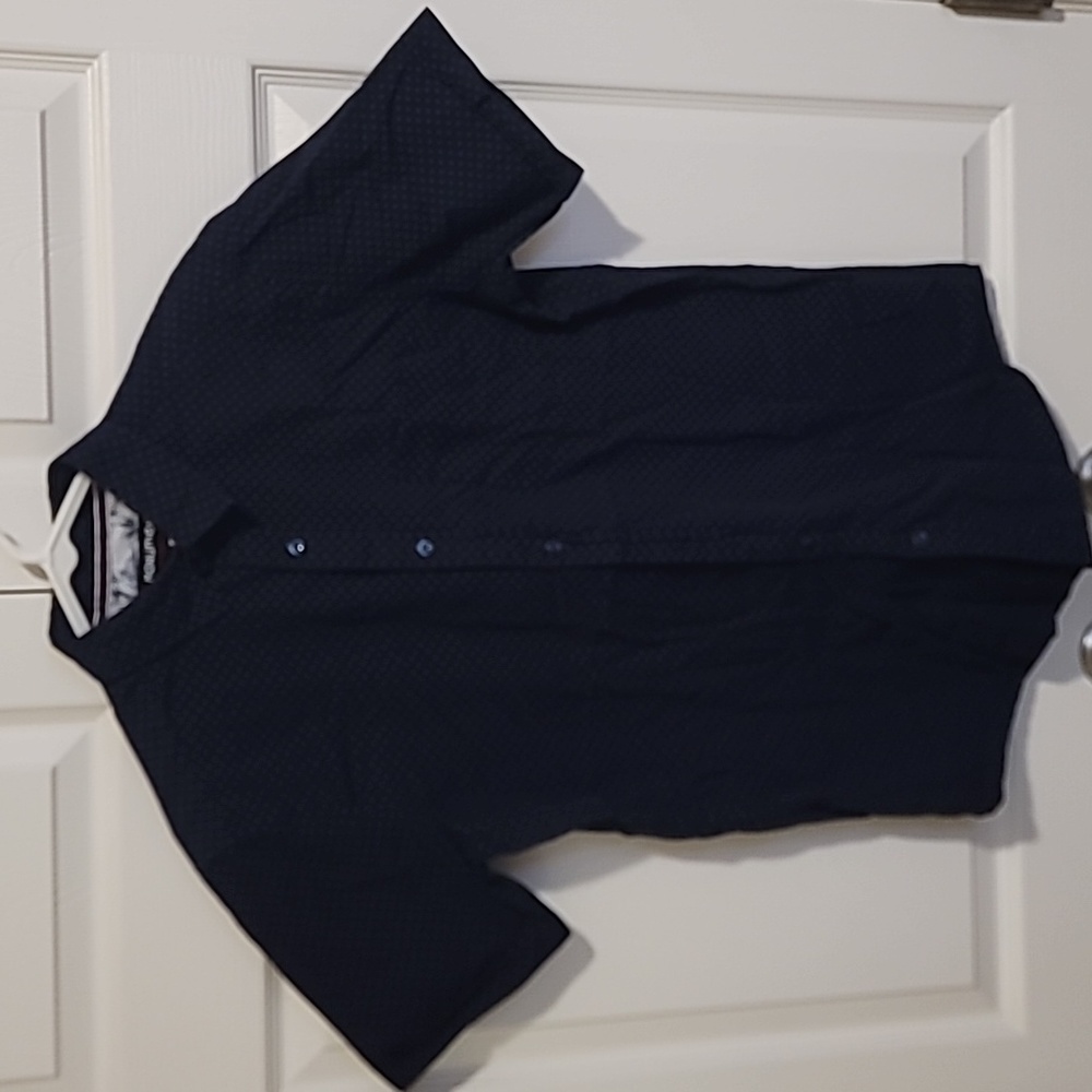 Monument Button-Up - Picture 5 of 5